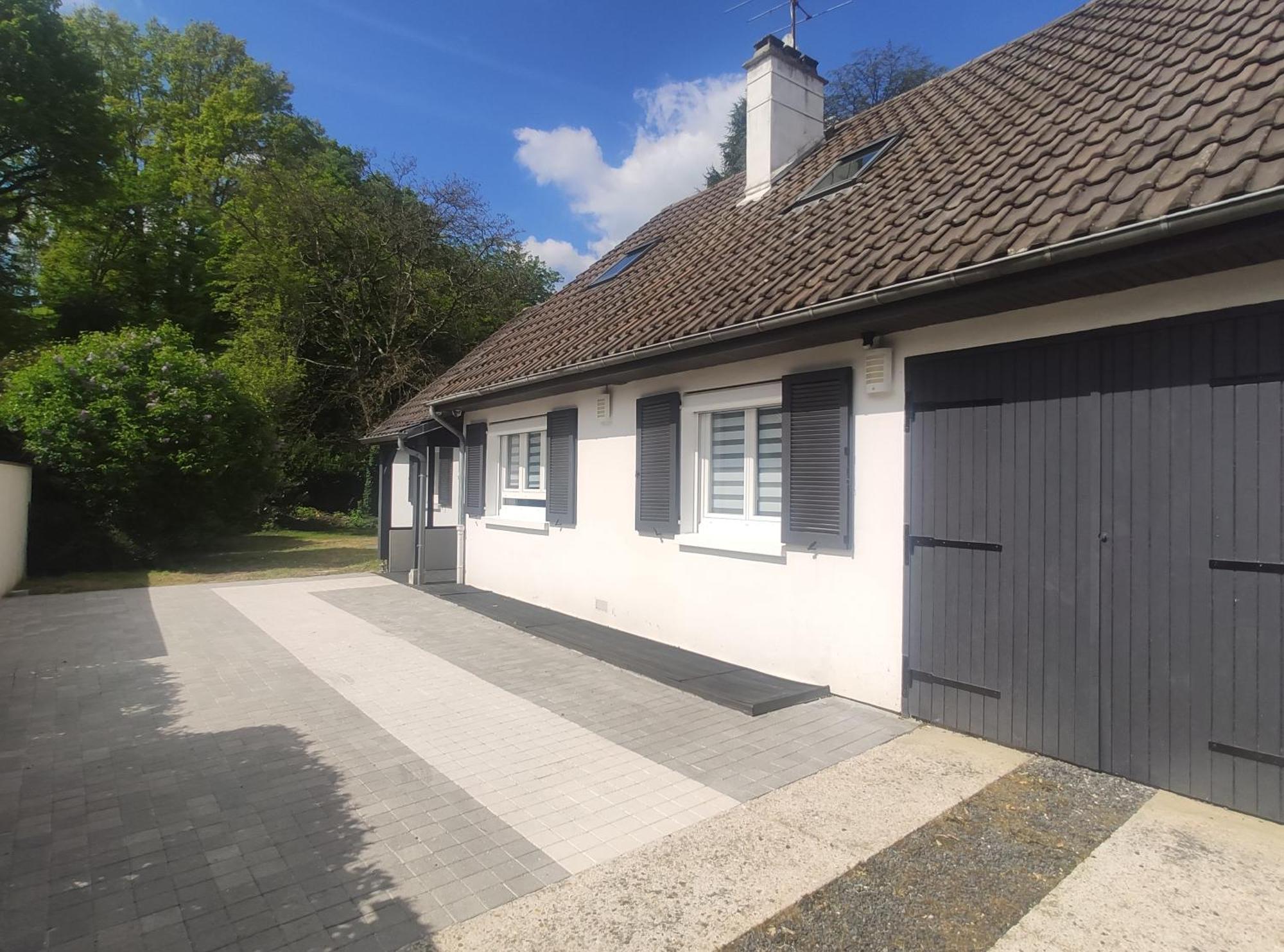 Maison Avec Jardin - 10 Pers - Proche Paris Disney & Golf - Ideal Pro & Familles Lesigny  Exterior photo
